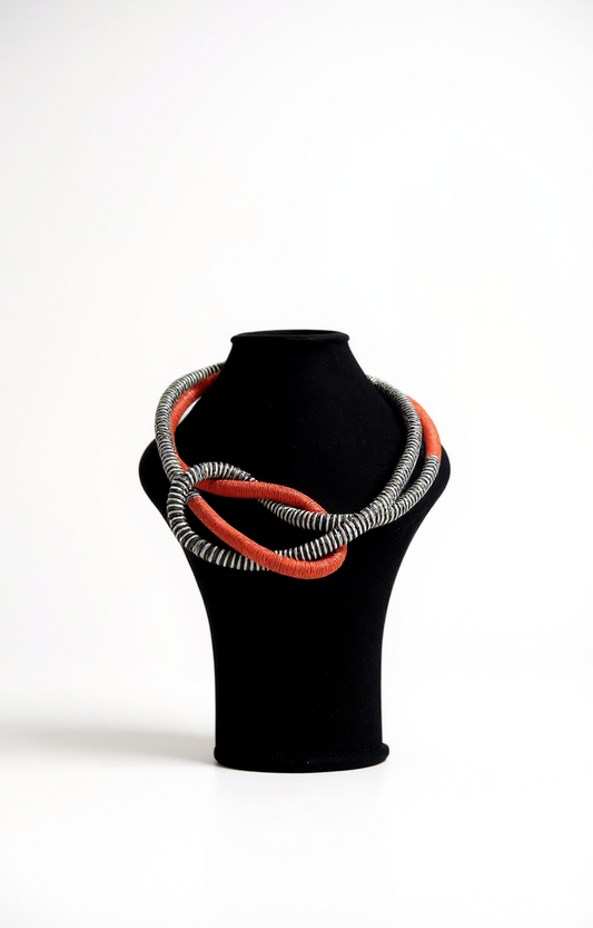 Sidebow Necklace