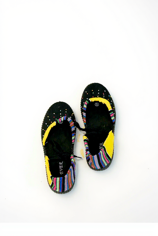 Masantase tekkies